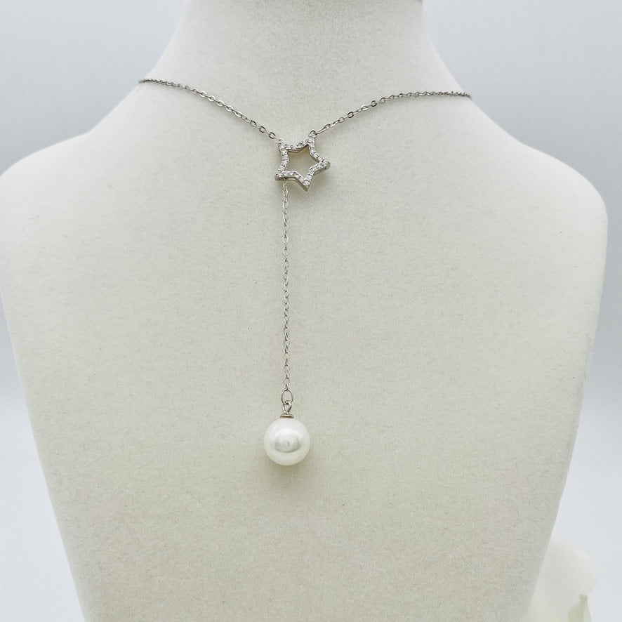 Z1446 18" Star W/ Pearl Necklace