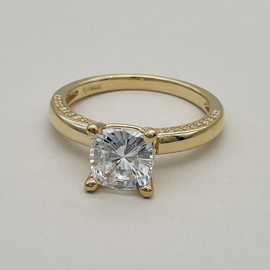 G-73  # 7 14K Gold   Engagement  ring  3.61 gr.