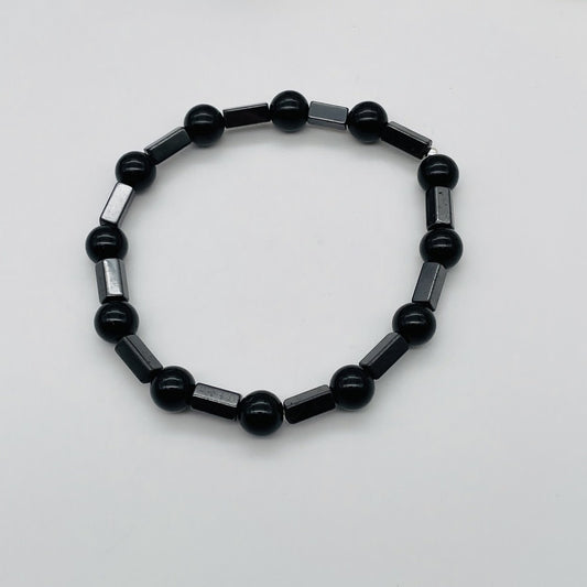 ST1200BL Black Onyx With Magnets Bracelet 8"