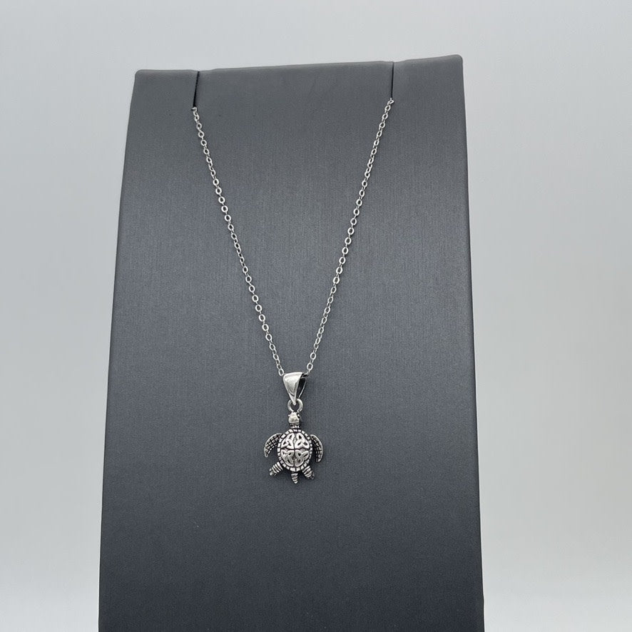 S1722NL  Moving Turtle Necklace 18"