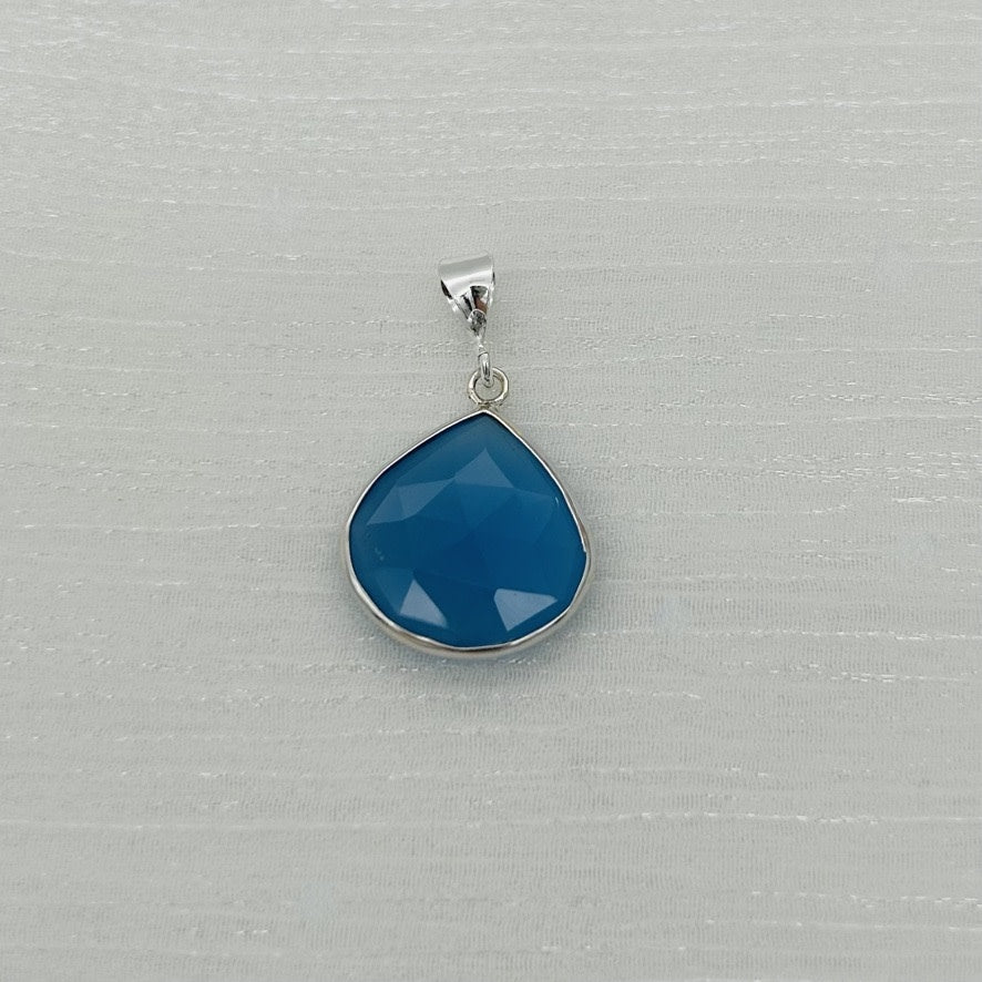 ST1850 Chalcedony Pendant