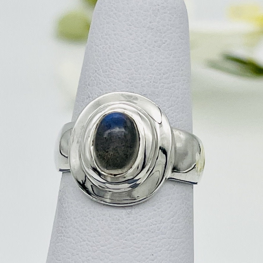 ST1615  Labradorite Ring # 7.5