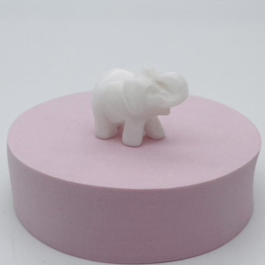 ST1518 White Jade Elephant 1.5"