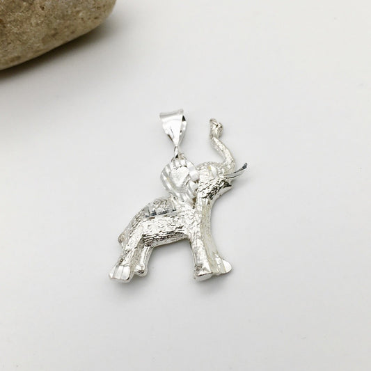 S1436 Elephant Pendant