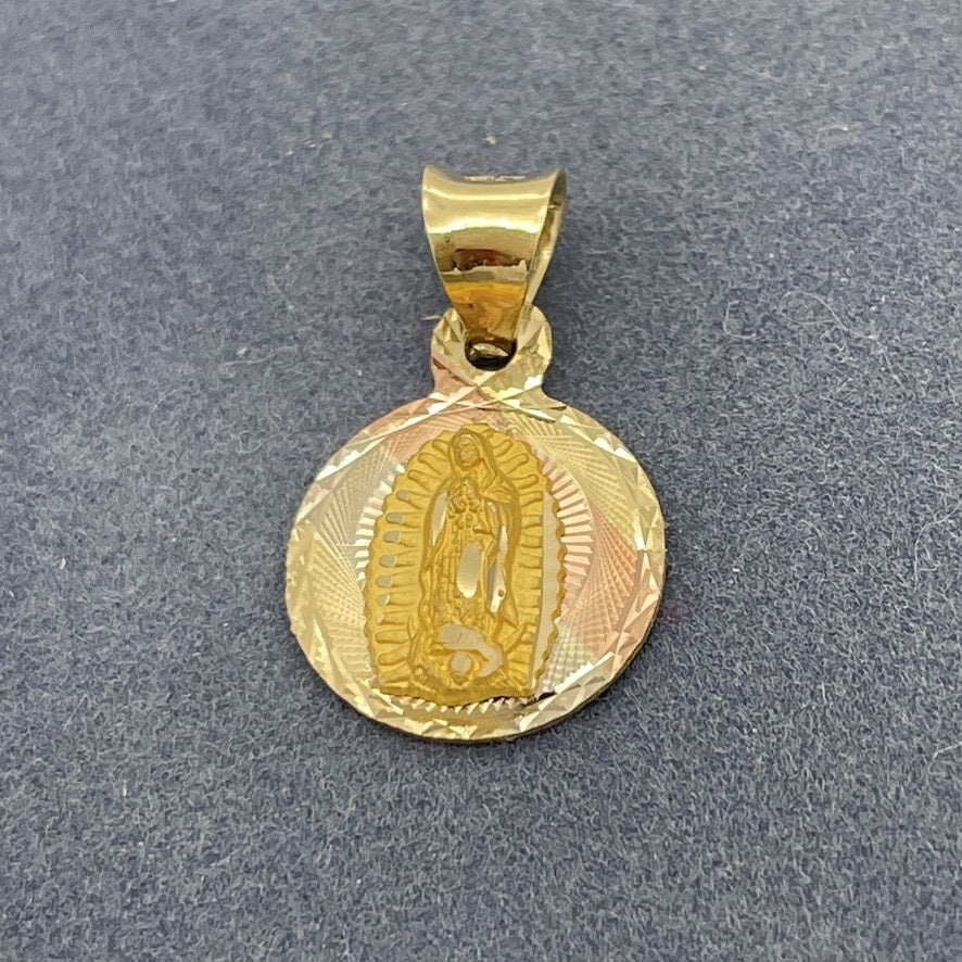 G-112 14K Gold Pendant  .7 gr.