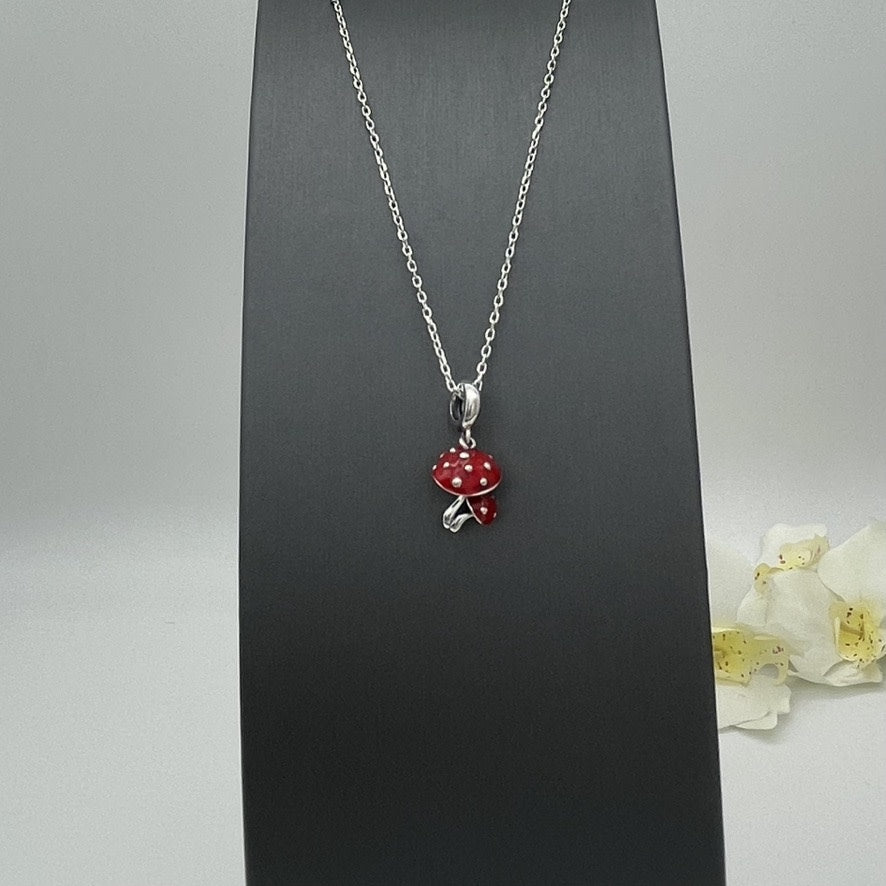 S1752NL Red Mushrooms Necklace 18"