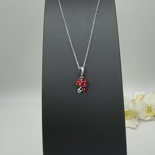 S1752NL Red Mushrooms Necklace 18"