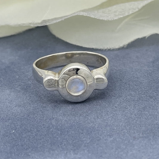 ST1609 Moonstone  Ring # 6