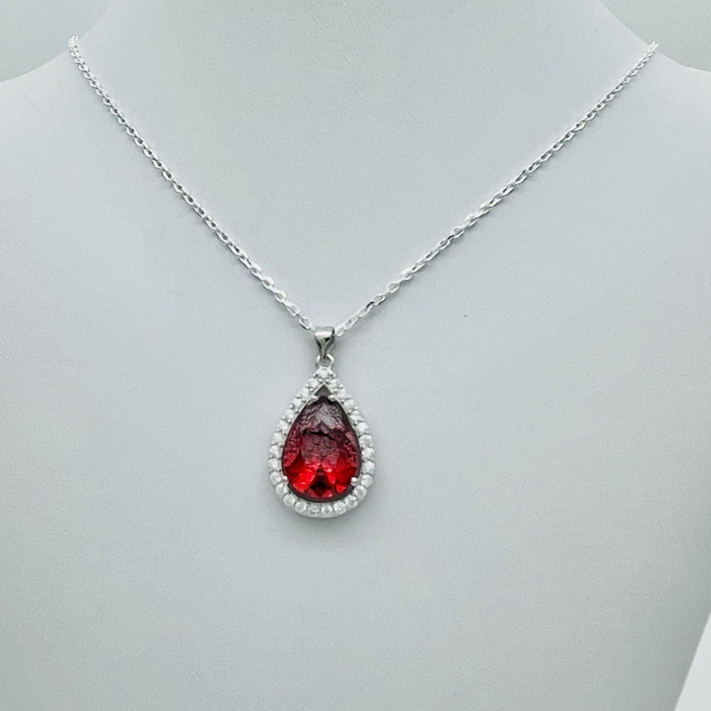 Z1460NL Drop Garnet 18"