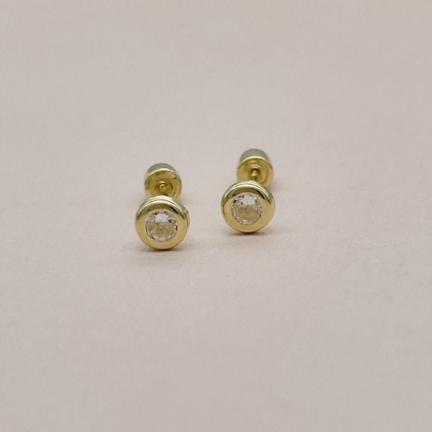 G39ER 3mm.14K Gold Post Earrings