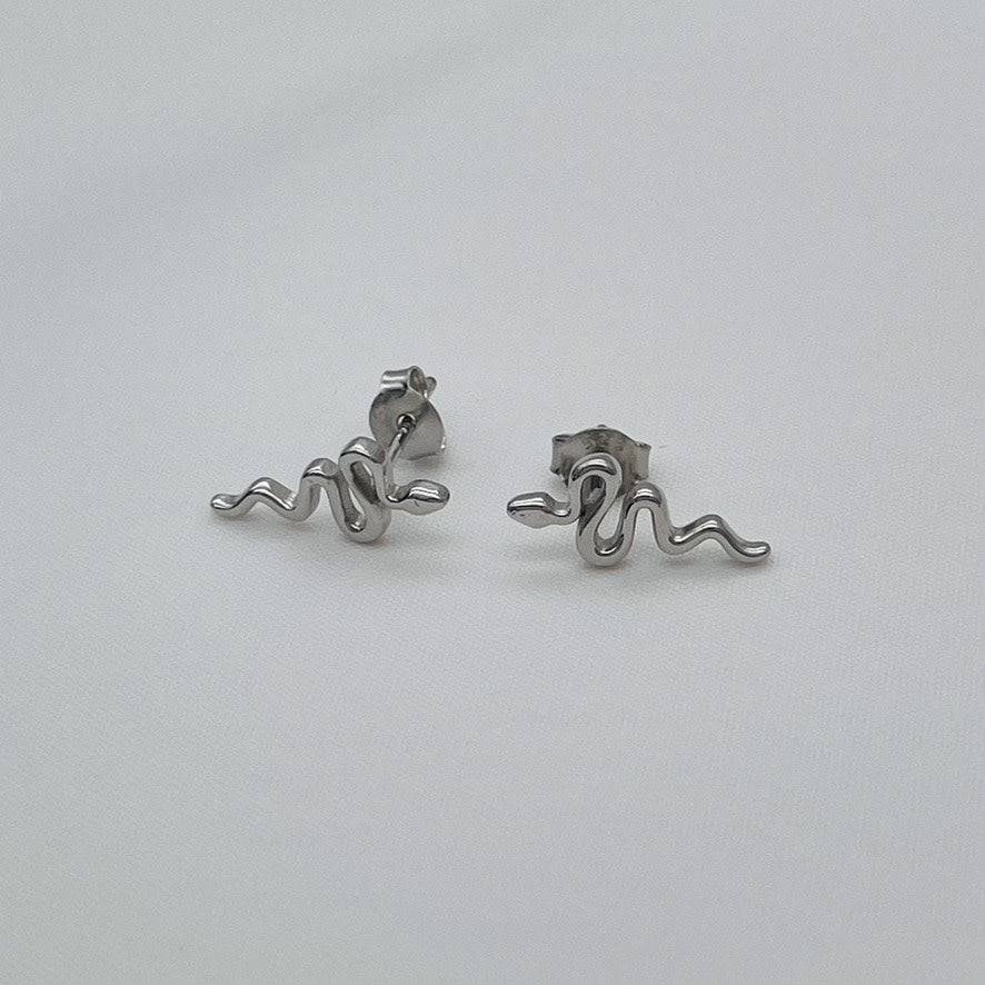 S1740ER Snake Earrings