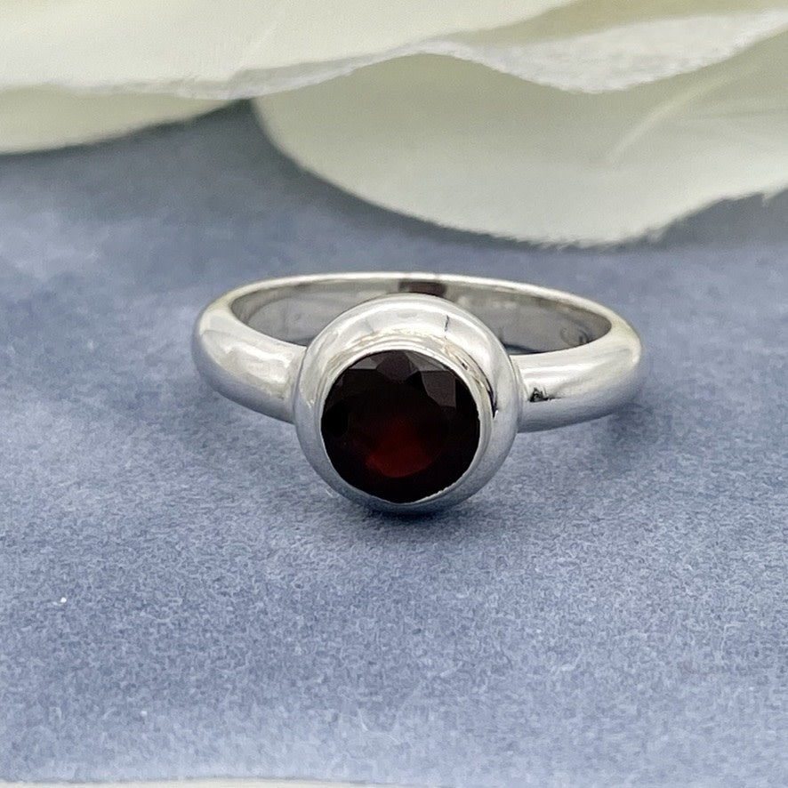 ST1635R Garnet #8.5