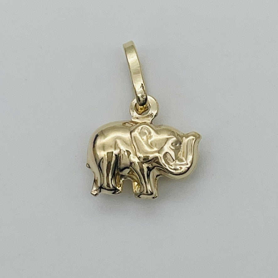 G60P 14K Gold Elephant Pendant 15mm.