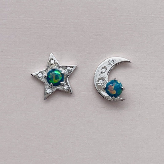 ST1510    Green Opal  Earrings