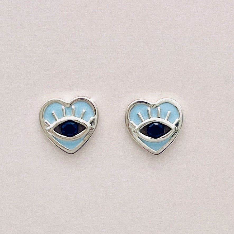 Z1557 8mm. Heart W/Eye Earrings