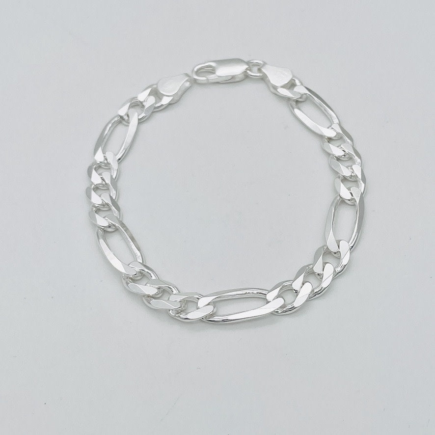 S728 Figaro Bracelet 7mm. x 7"