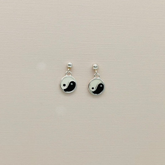 S1842ER Yin Yang Post Earrings