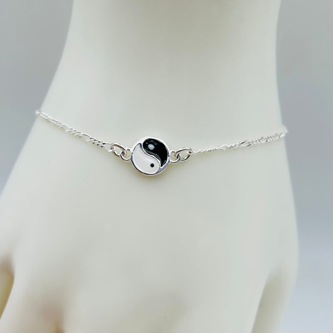 S1842 BL Yin Yang  Bracelet 7"