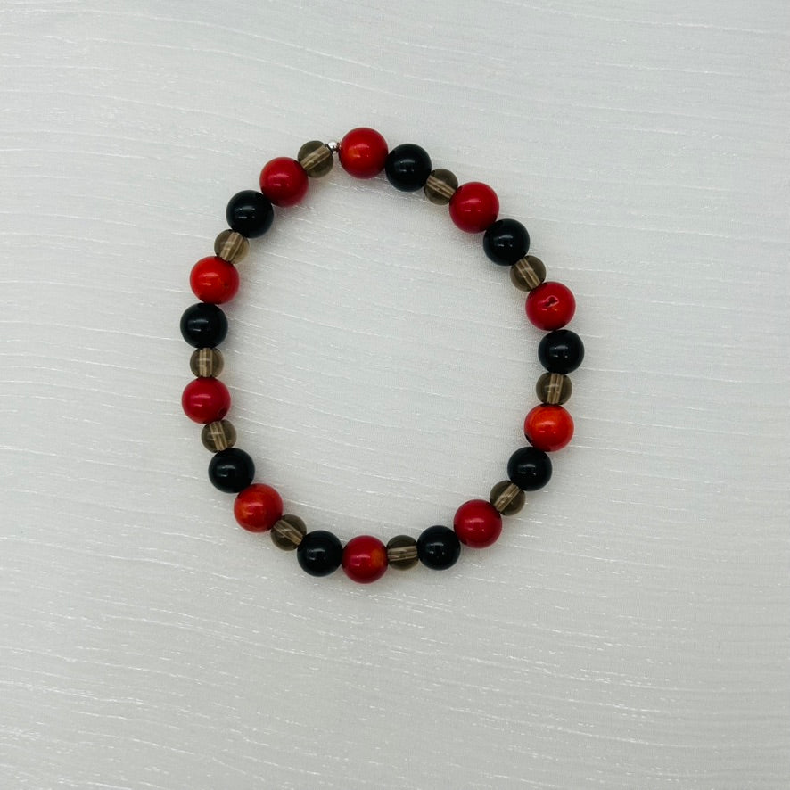 ST1316Bl  Red Dyed Bamboo Coral, onyx, smoky 8"