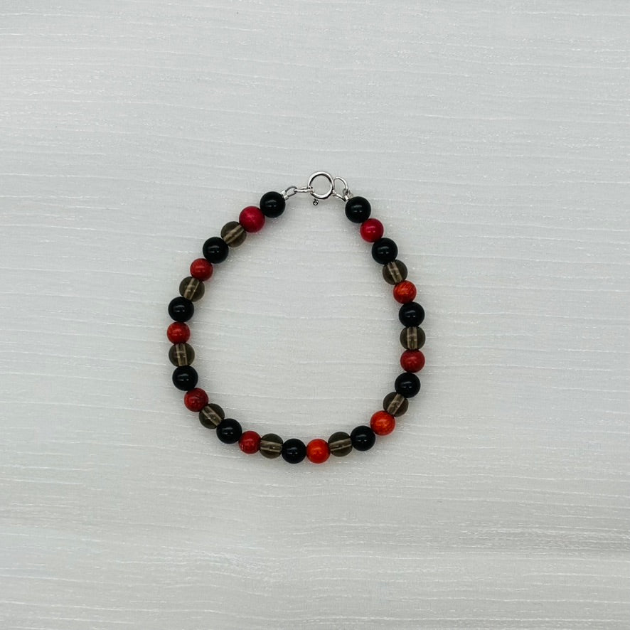 ST-1121  7.5" Bracelet Onyx, Coral, Smoky