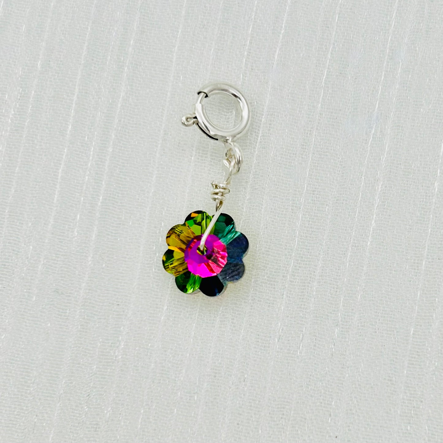 C1212 Marguerite Flower Charm