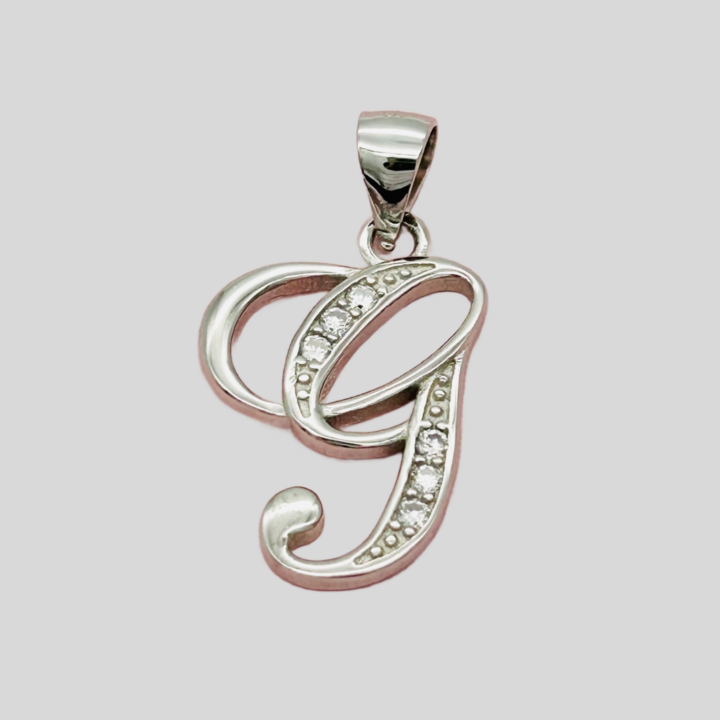 Z1866P Alphabet Pendant