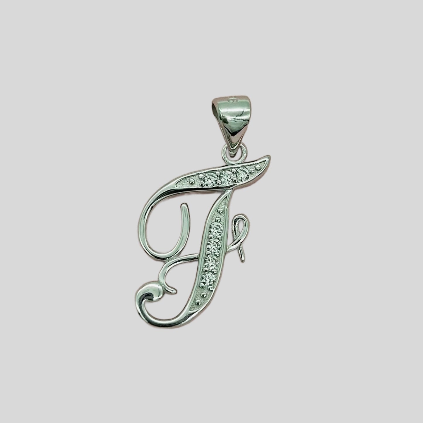 Z1866P Alphabet Pendant