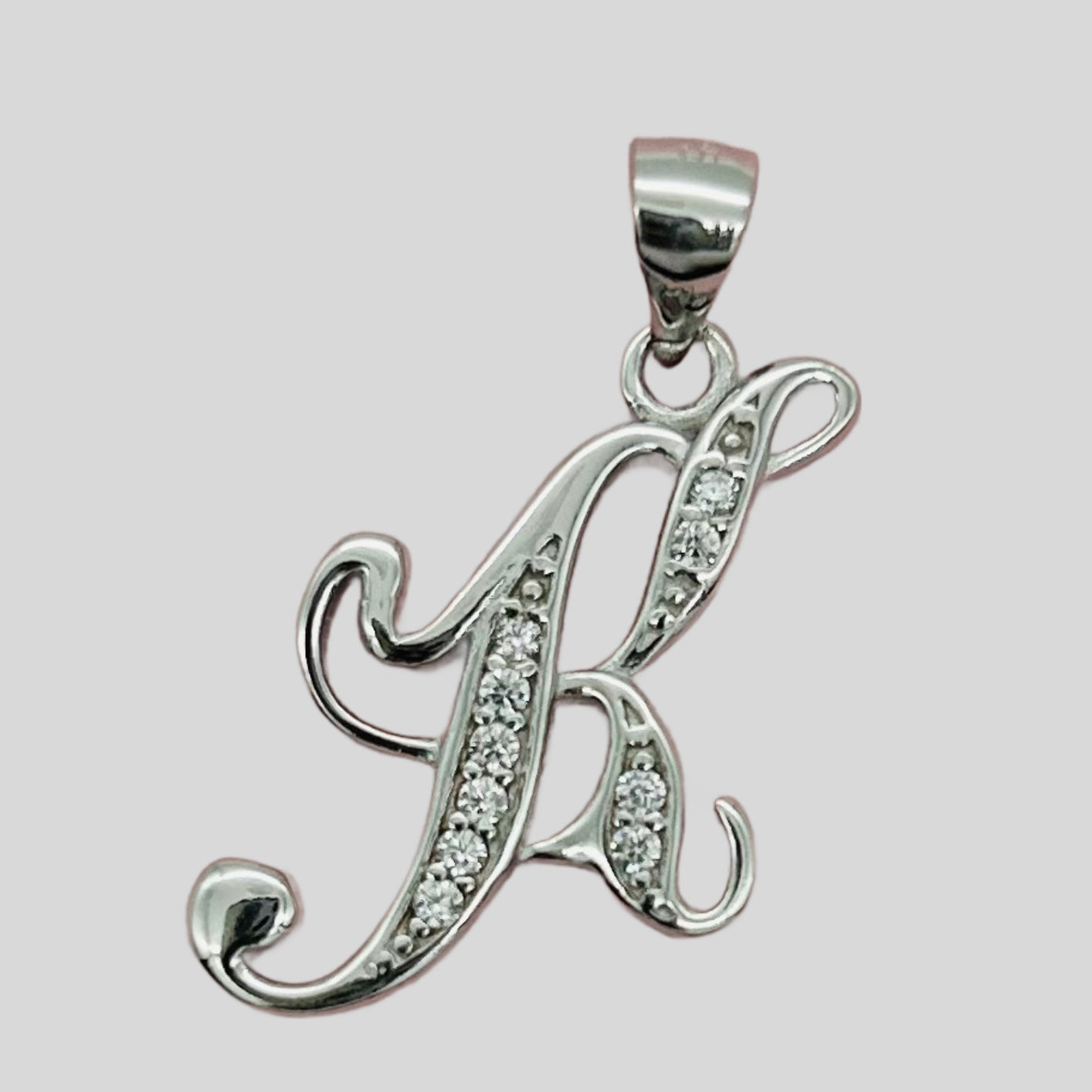 Z1866P Alphabet Pendant