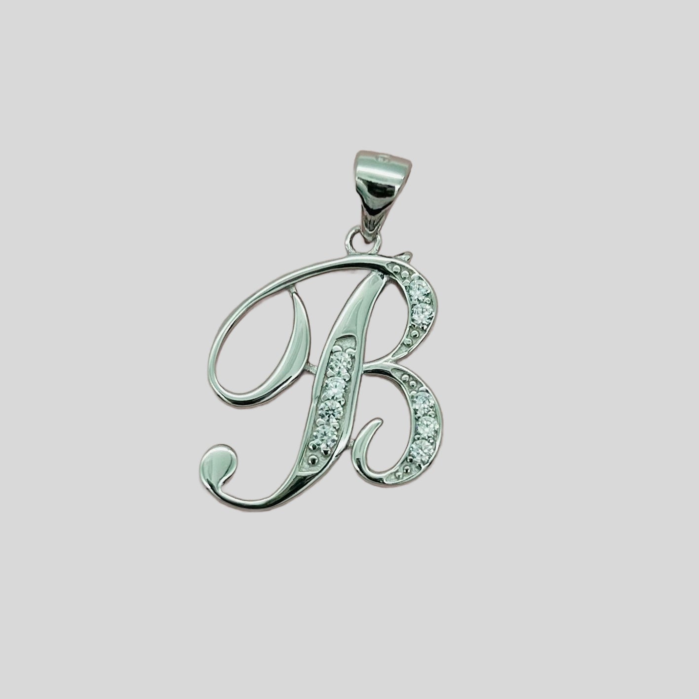 Z1866P Alphabet Pendant