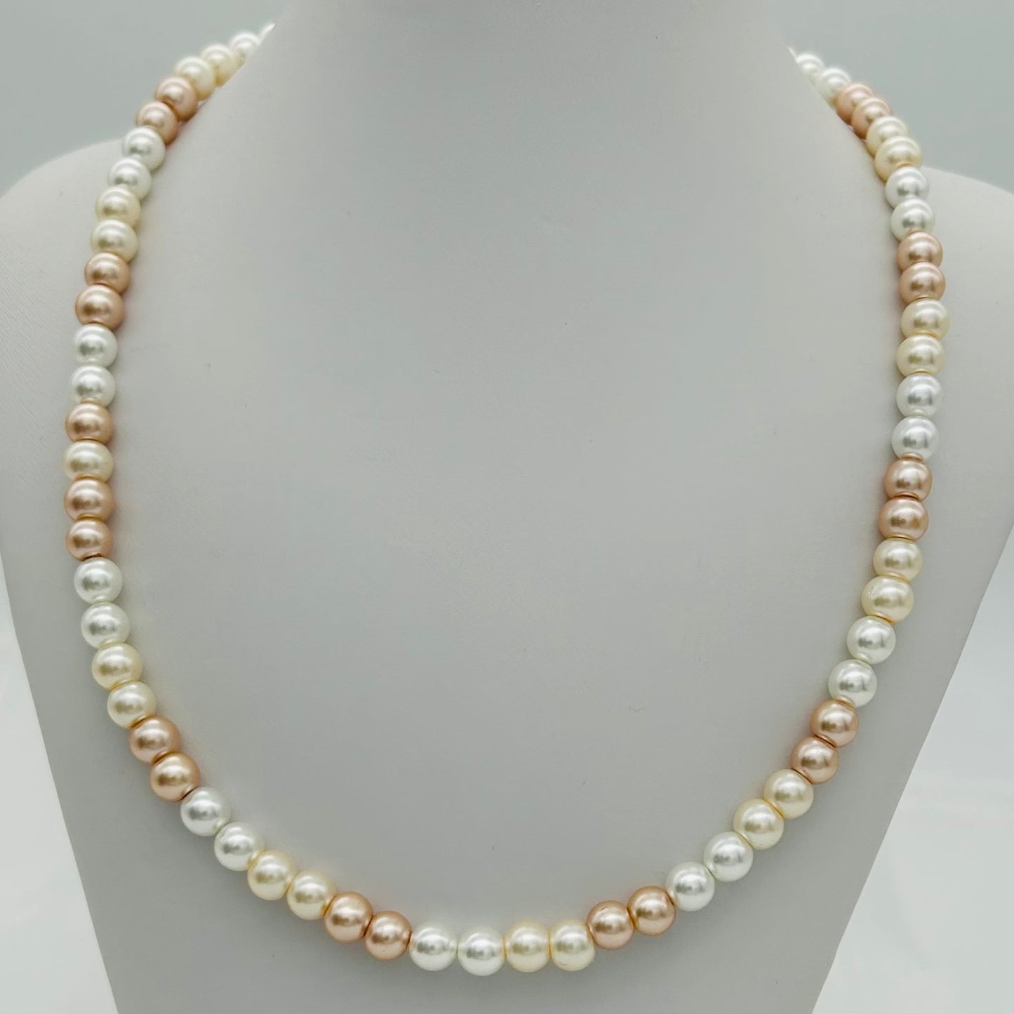 C1448 Beige Pearls Necklace 18"