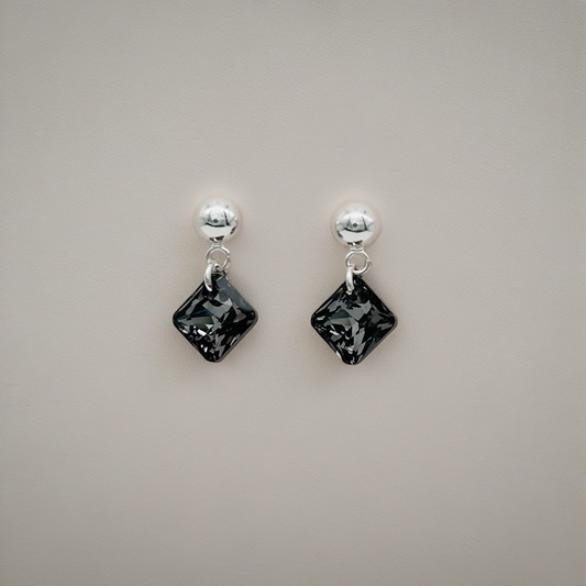 C1249ER Black Square Earrings