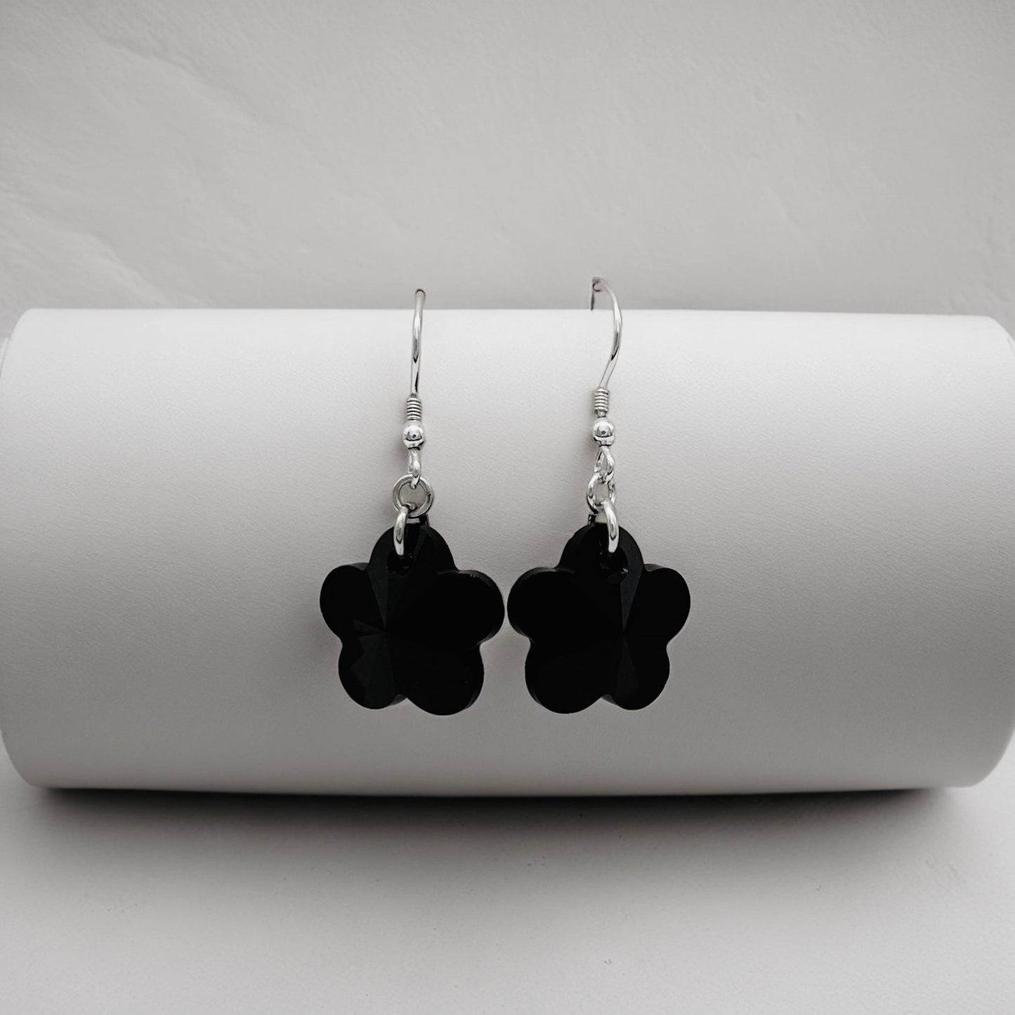 C1248ER Black Flower Earrings