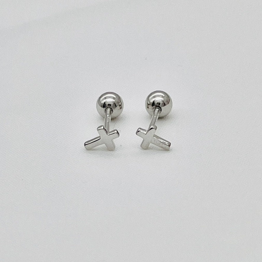 S1741ER Cross Stud Earrings