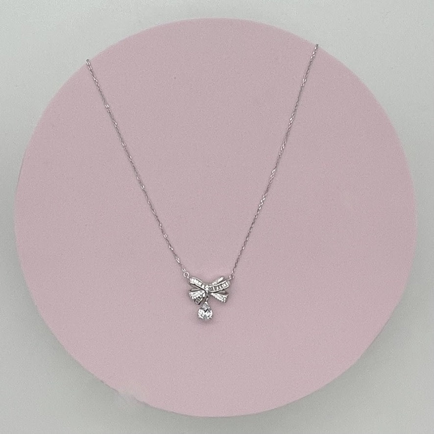 Z1615  16" Bow Necklace