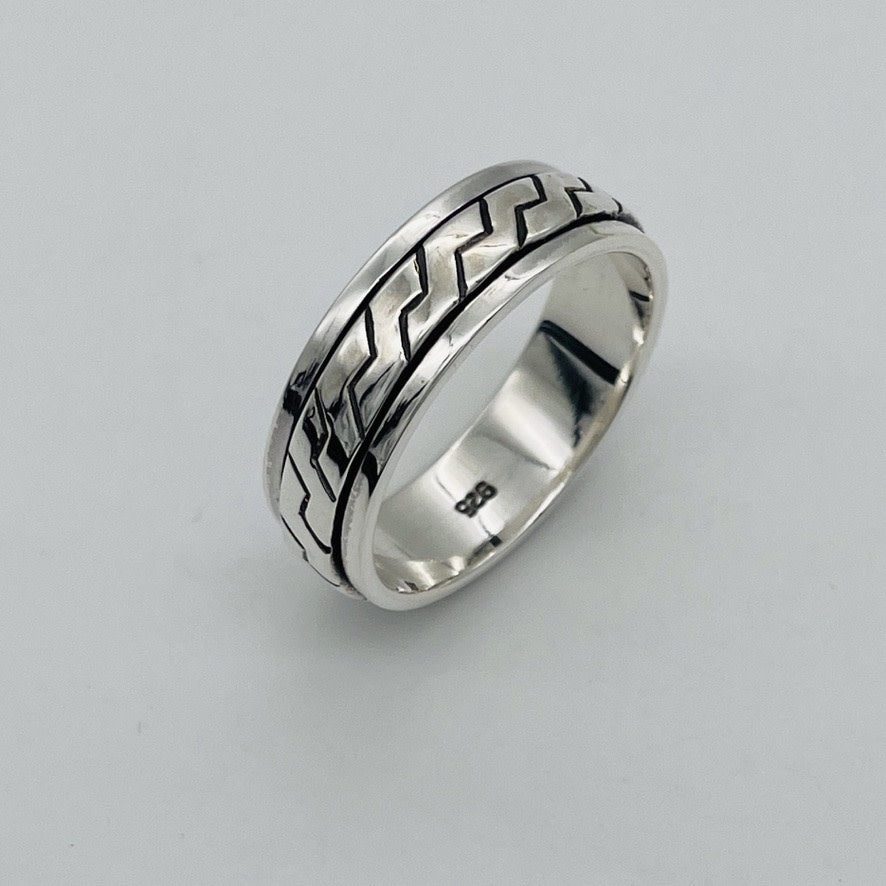 S1660R Spinner Men's Ring