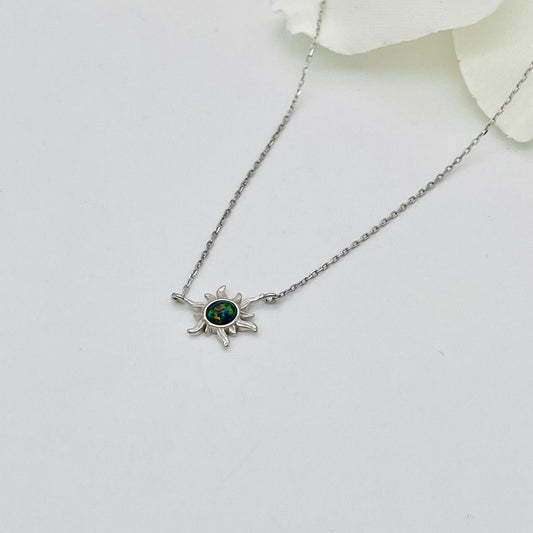 ST1510  18"  Green Opal Necklace