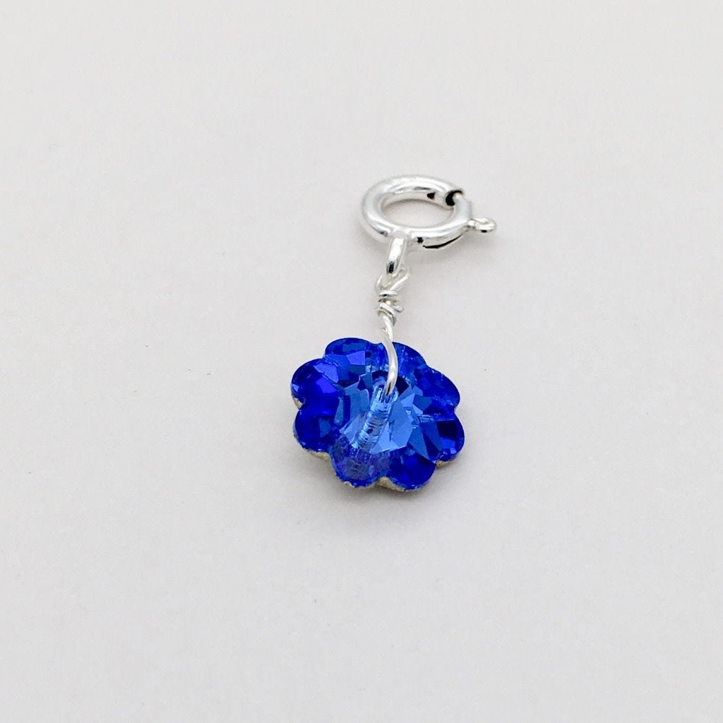 C1212 Marguerite Flower Charm