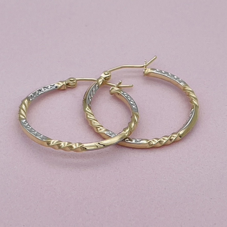 G-152  14 K Gold Hoops 1.5mmX15 .93gr