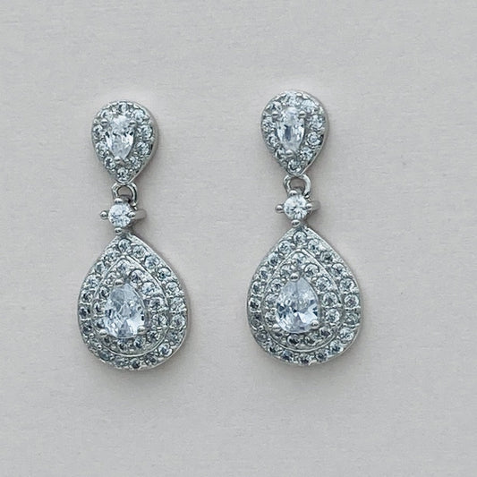 Z1468ER Clear Drop Earrings 20mm. x 5mm.