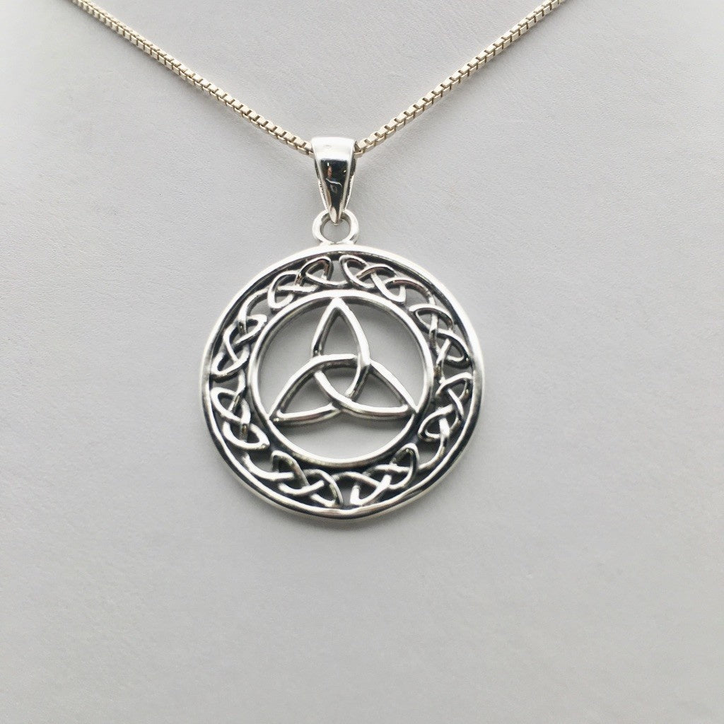 S1504P Triquetra Pendant