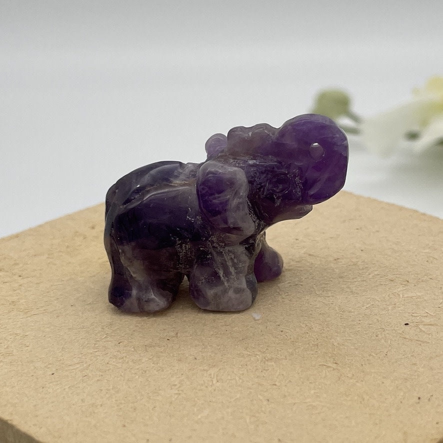 ST1518  Amethyst Elephant 1.5"