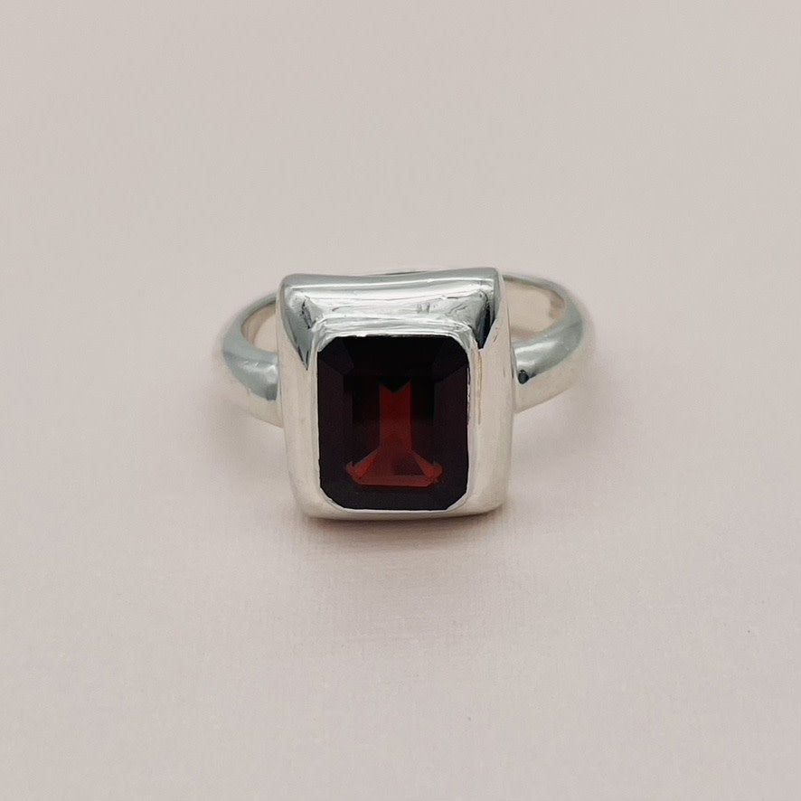 ST1715R Garnet #6.5