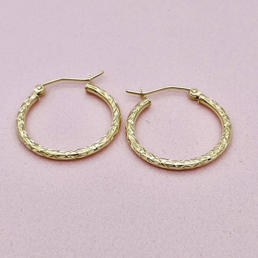 G-143 14KG 1.5mmX15mm. Hoops  .72gr