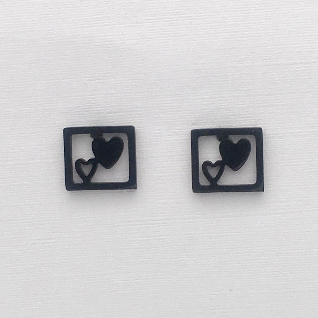 SS1186  Hearts Earrings