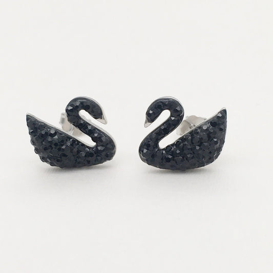 Z1431 Black Swan Earrings