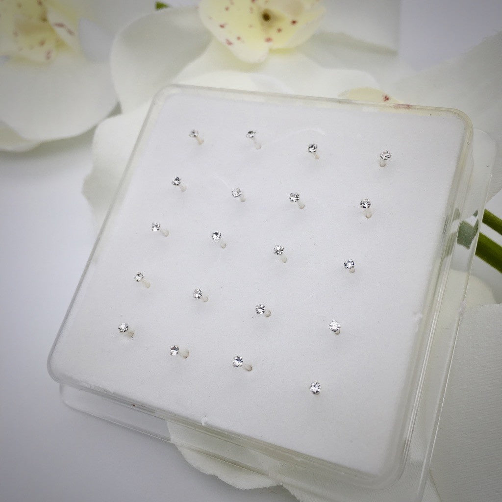 Z1181 1.8mm. Clear Nose Studs