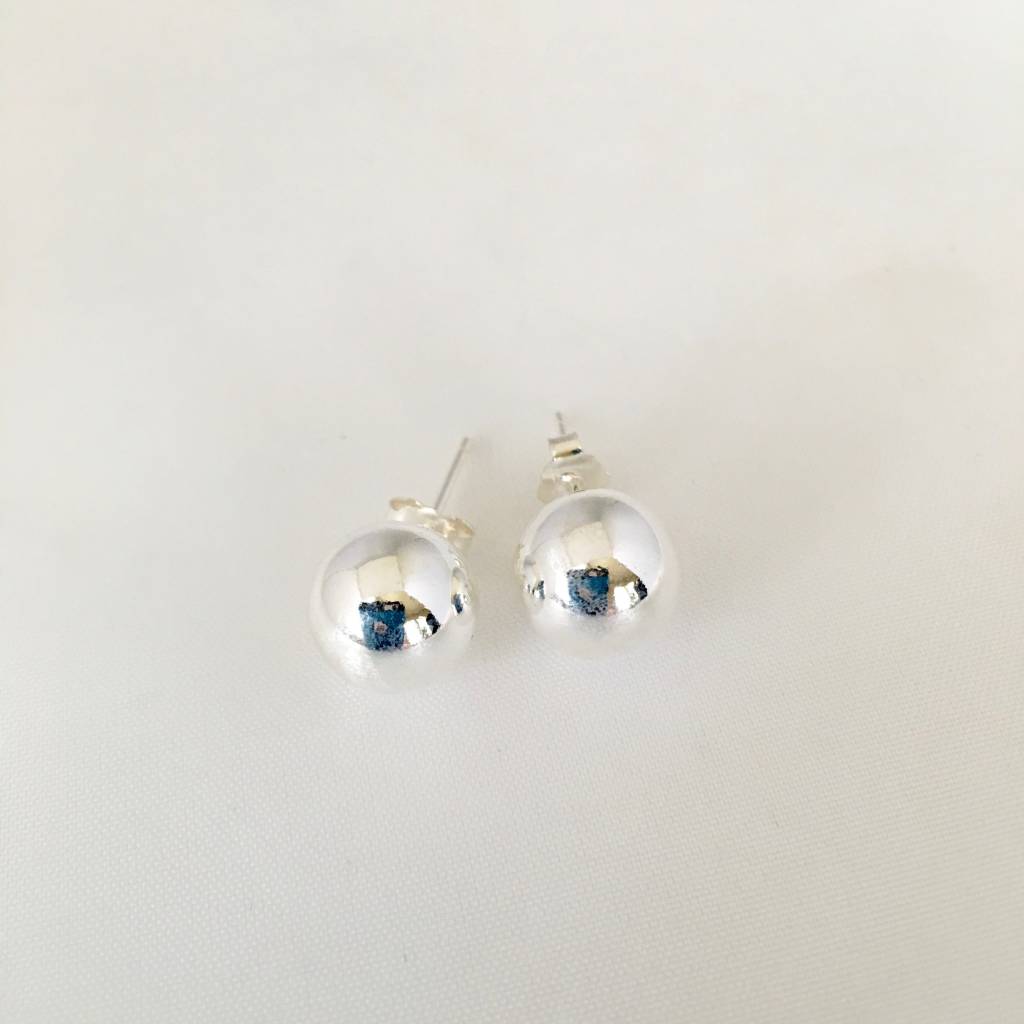 S1054ER Ball Earrings 8mm.