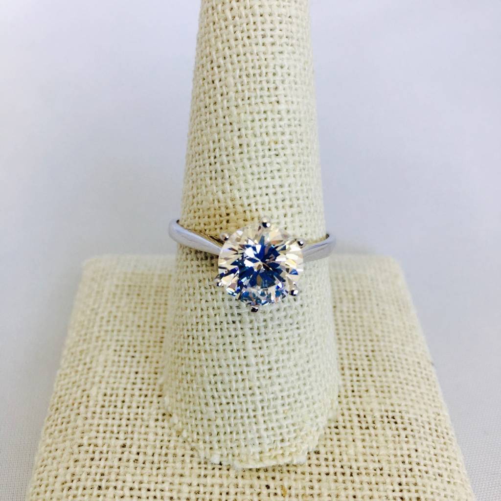 Z841R Engagement Ring