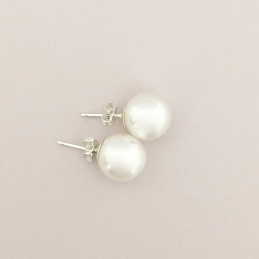 C1031   White Pearls Earrings 10mm.