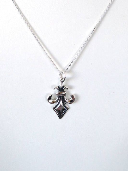 S950NL Fleur de lotus Necklace 18"